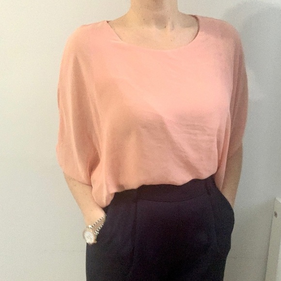 Vince Camuto Coral Chiffon Layered Blouse​ - Picture 3 of 13